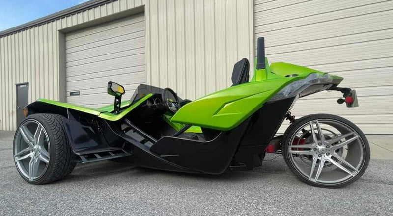 Sublime Green2016 Polaris Slingshot