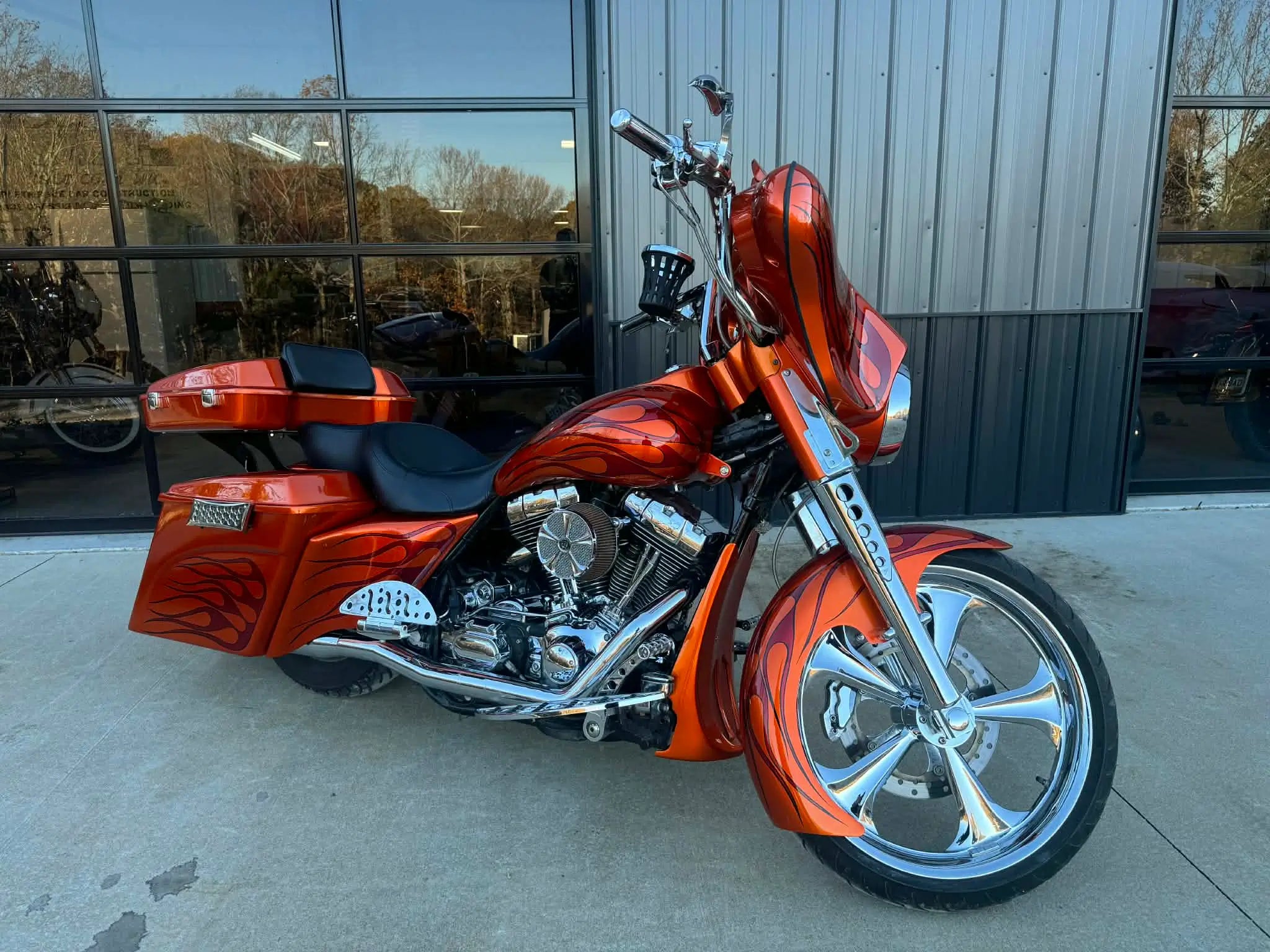 Tamco Paint Tamgerine - Candy Concentrate on Harley-Davison Glide