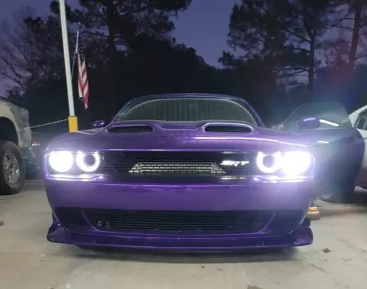 Violent Violette Dodge Challenger