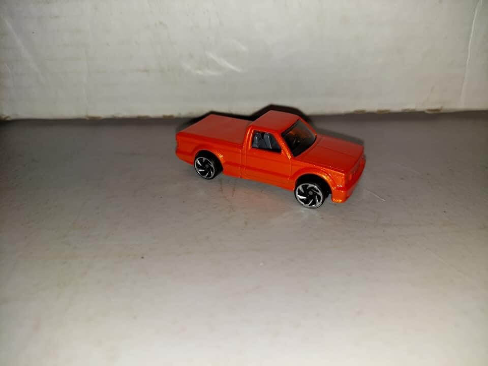 Tamoc paint Isuzu 1994  D-MAX Orange You Mini