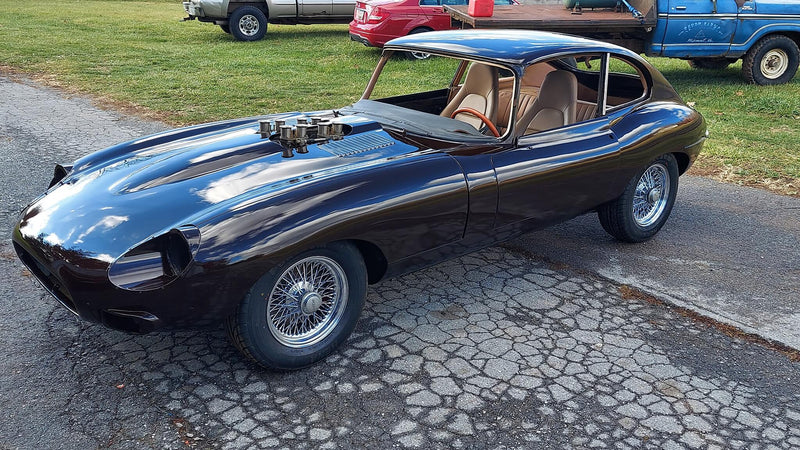 Tamco Paint Lemonade Candy in Jaguar E-Type