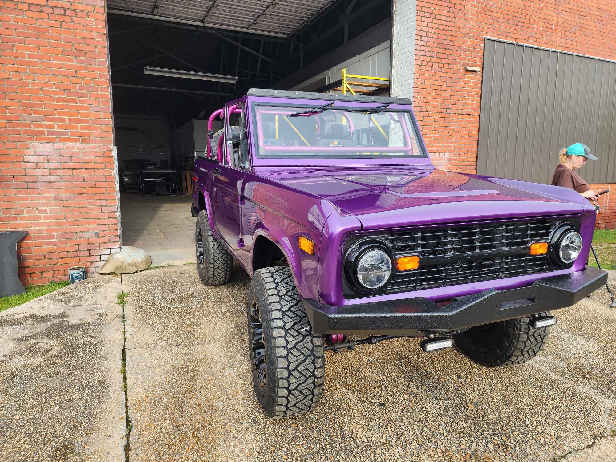 Tamco Paint Ford Bronco Magestic Purple Moonv