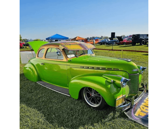 Tamco Paint Sublime Green in 1941 Willys Coupe